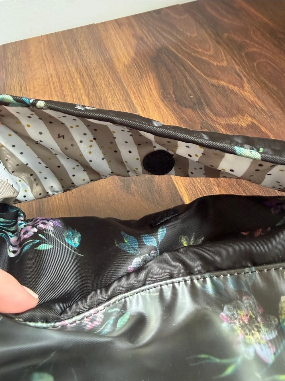 Lug Trolley Toiletries Zipper Bag Black Floral